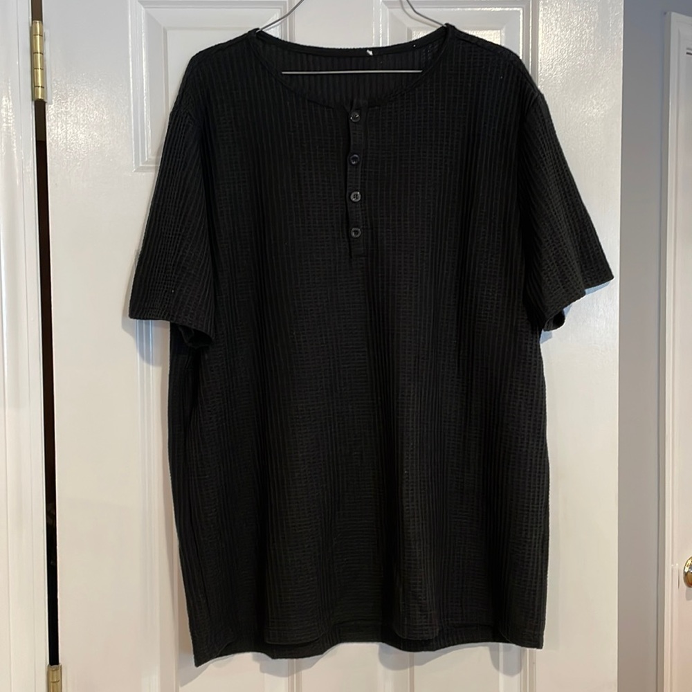 NEW ChArmkp R Shirt || Size XL - Picture 1 of 8
